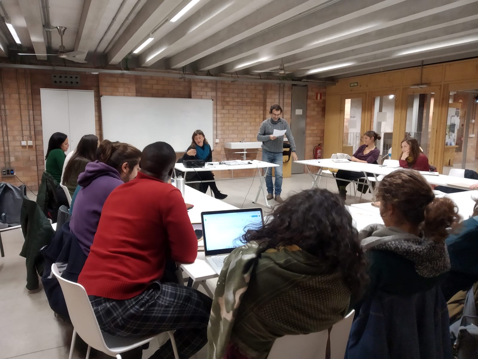 Classe del Postgrau d'Economia Social i Solidària